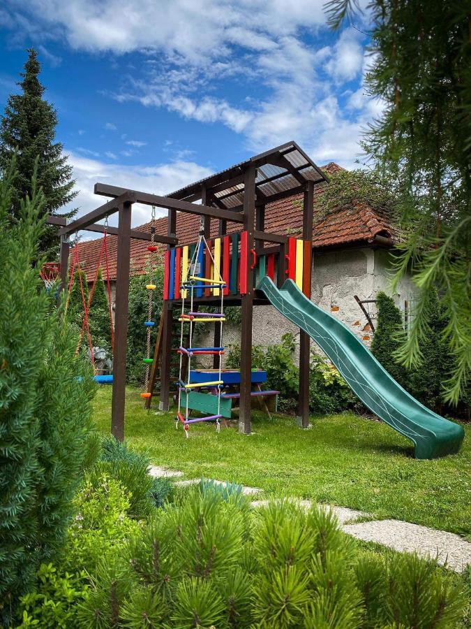 Liptovský Mikuláš Privat Forest מראה חיצוני תמונה
